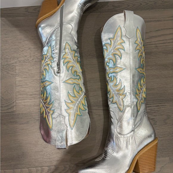 Metallic Western Knee High Cowgirl Boots Silver with Embroidery Women Size 7 & 6 - Picture 9 of 14